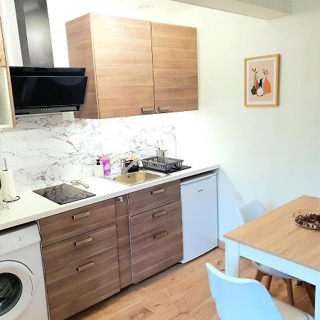 Appartement Cosy Entier, Parking Gratuit Dans La Rue ديجون المظهر الخارجي الصورة